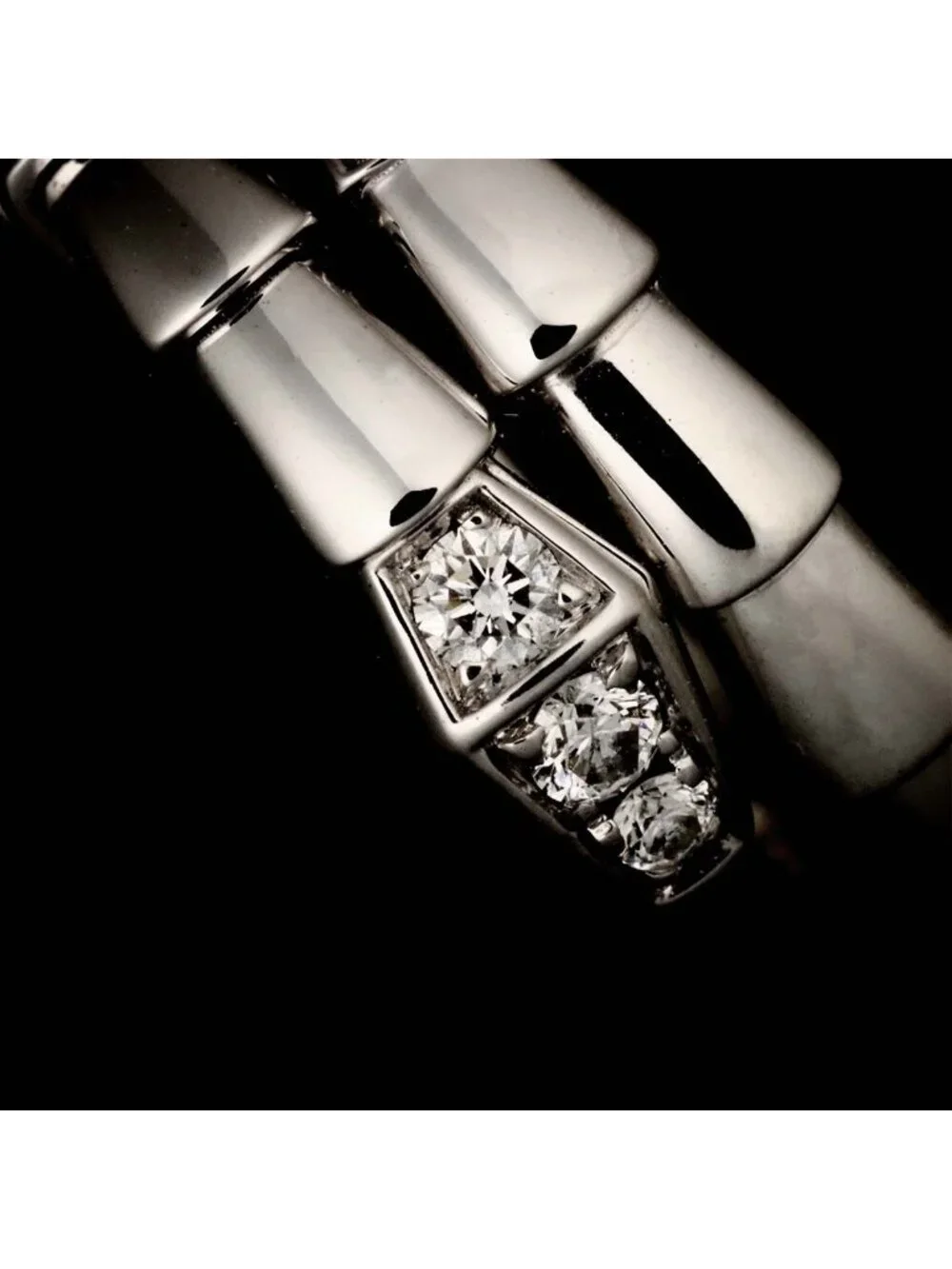 Bvlgari Serpenti Viper Ring Diamond 18k White Gold